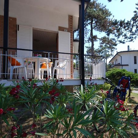 Villaggio Alex Lignano Sabbiadoro Exterior photo